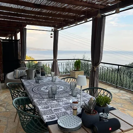 La Strade Apartments, Adults Only With Private Pool شقة Katávolos