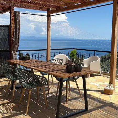 La Strade Apartments, Adults Only *