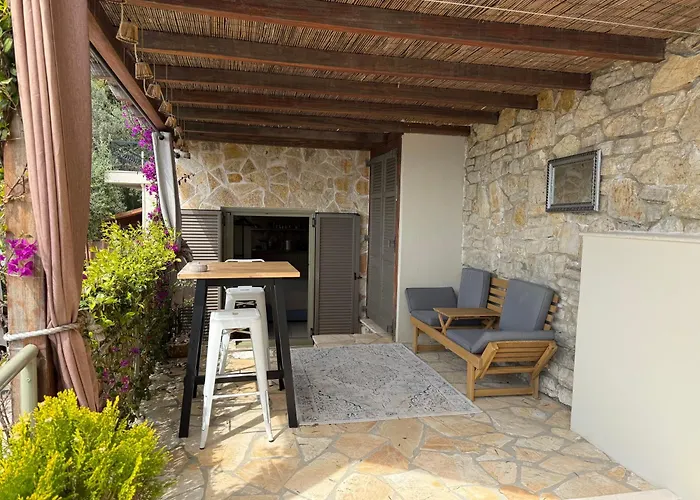 La Strade Apartments, Adults Only With Private Pool *