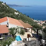 شقة La Strade Apartments, Adults Only With Private Pool *