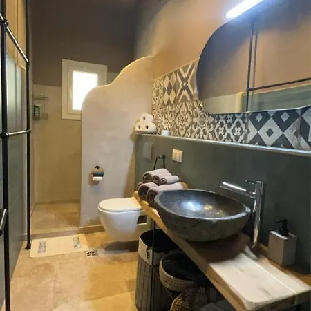 דירה La Strade Apartments, Adults Only With Private Pool *
