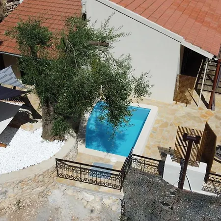 La Strade Apartments, Adults Only With Private Pool דירה *